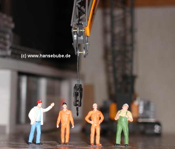 Sennebogen 5500 Star-Lifter im Maßstab 1/50 - Hansebube.de