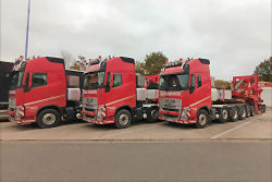 Trans Annaberg Wiesiollek Volvo FH 04  8x4 mit 3x Doll Windfl�geltransportsystem auf Leerfahrt