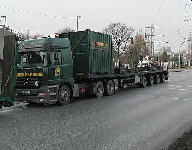 Liebherr LG 1550 Gittermastkran - Anfahrt und Aufbau (15)