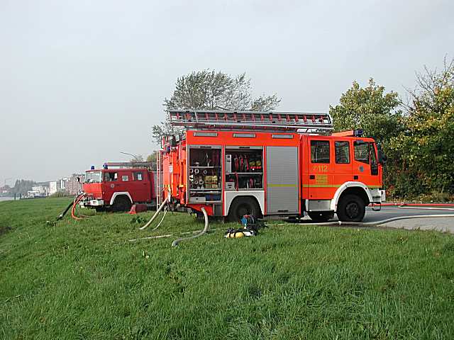Feuerwehreinsatz Ausschläger Elbdeich (30)