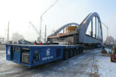 November 2010, Br�ckenverschub im Hamburger Hafen