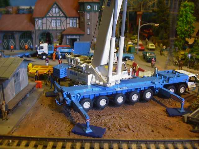 LTM1300  9