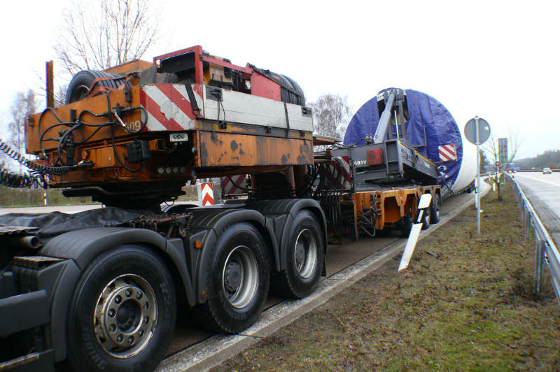 MAN 41.530 TGA mit Scheuerle Achslinien und Nooteboom Mega Windmill Transport Adaptern