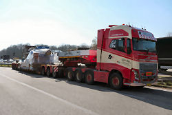 Torben Rafn Volvo FH 04 750 mit Goldhofer STZ VP 8 Tieflader und Pumpenstation