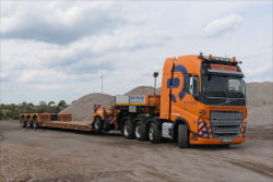 Rolf Riedel Volvo FH 05 750 mit Nooteboom Euro ICP 1-3 Tieflader