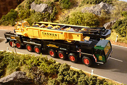LGD 1550 Th�men in 1/50 von YCC Models, Bilder mit Telemast und Gitterteil Transporten, Januar 2012