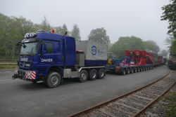 Daher Logistik, 250 t Trafo, Tragschnabel Transport auf dem Ostbahnhof Uetersen, Mai 2019