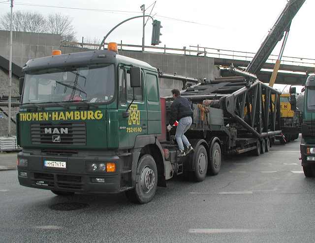 Liebherr LG 1550 Gittermastkran - Anfahrt und Aufbau (5)