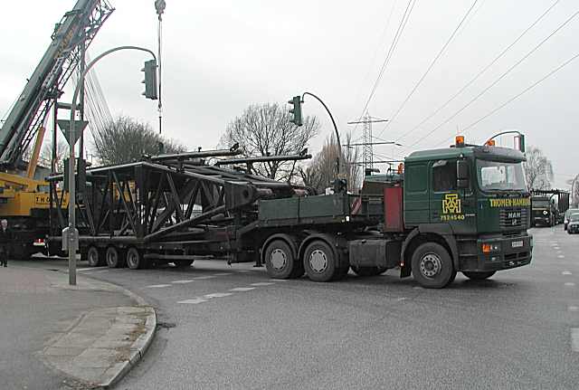 Liebherr LG 1550 Gittermastkran - Anfahrt und Aufbau (6)